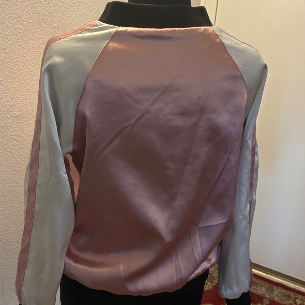 Black/Pink Reversible Satin Floral Embroidered Bomber Jacket M 40” chest - Picture 9 of 9
